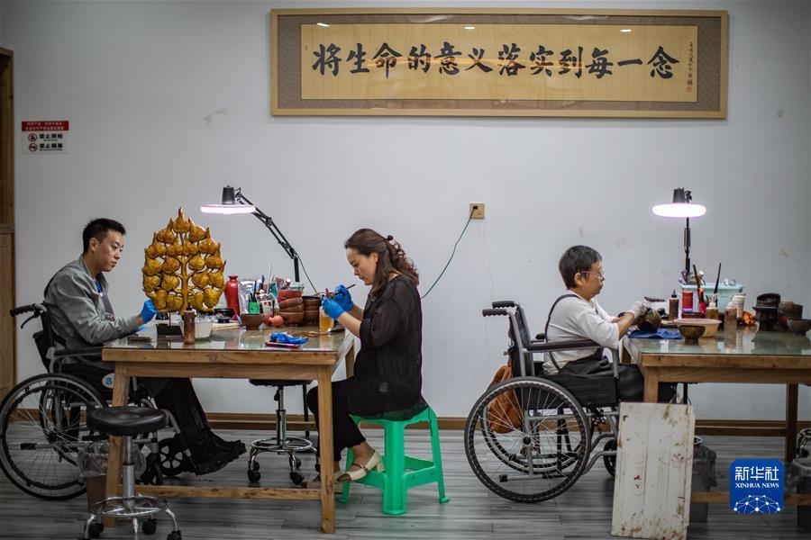 拉菲平台官网